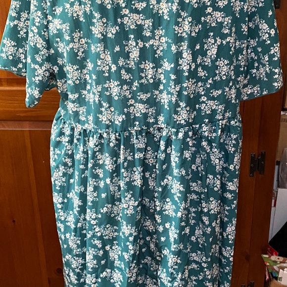 Cute worn twice - Picture 9 of 9